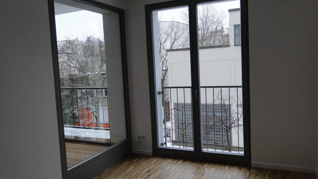 Moderne 2 Zimmer Wohnung mit Balkon in Toplage – Berlin Mitte –